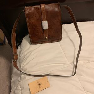 NWT Patricia Nash crossbody bag.